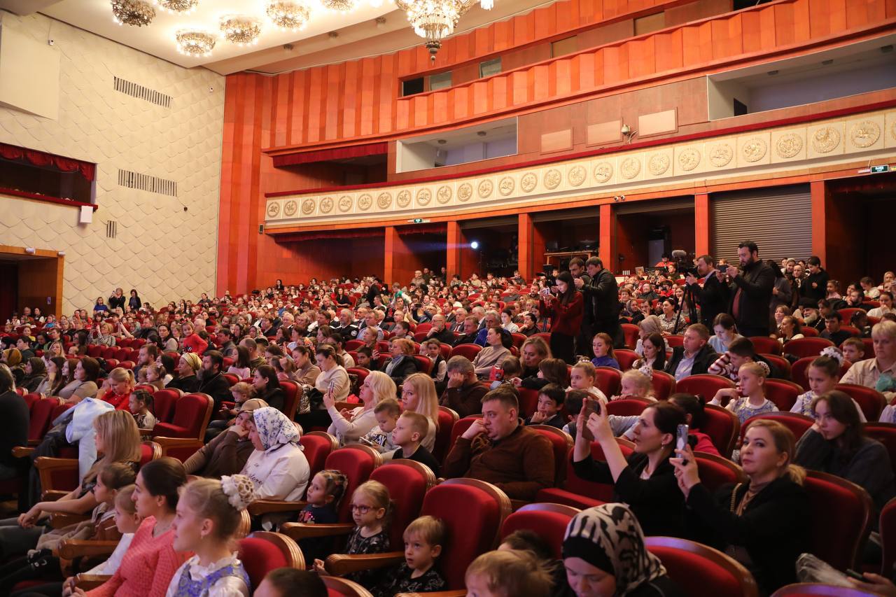 Абдулмуслим Абдулмуслимов принял участие в праздновании Рождества Христова в Махачкале