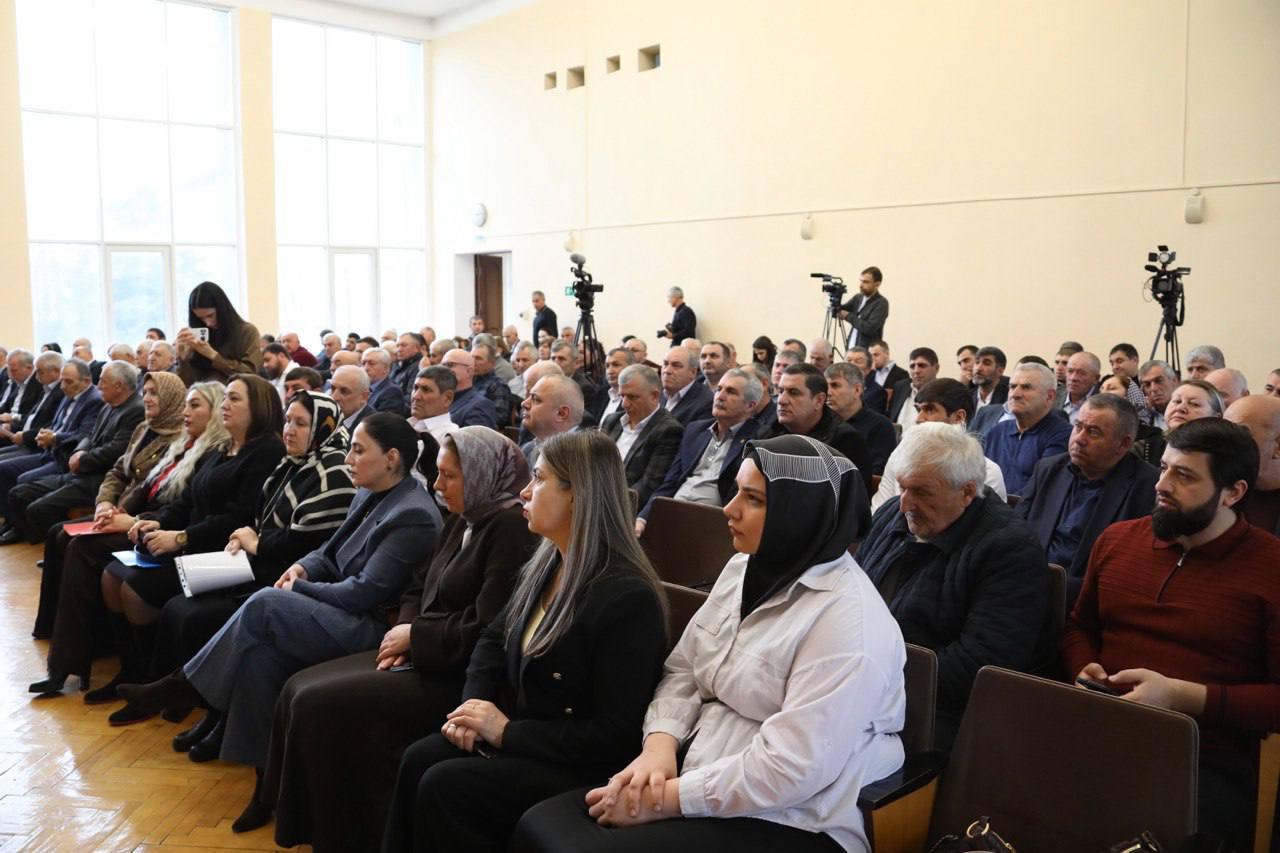 Абдулмуслим Абдулмуслимов принял участие в заседании коллегии Комитета по ветеринарии Дагестана