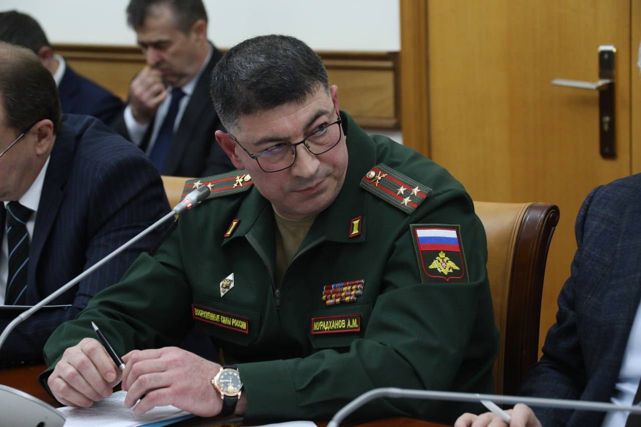 Подготовку к весеннему призыву обсудили под руководством Абдулмуслима Абдулмуслимова