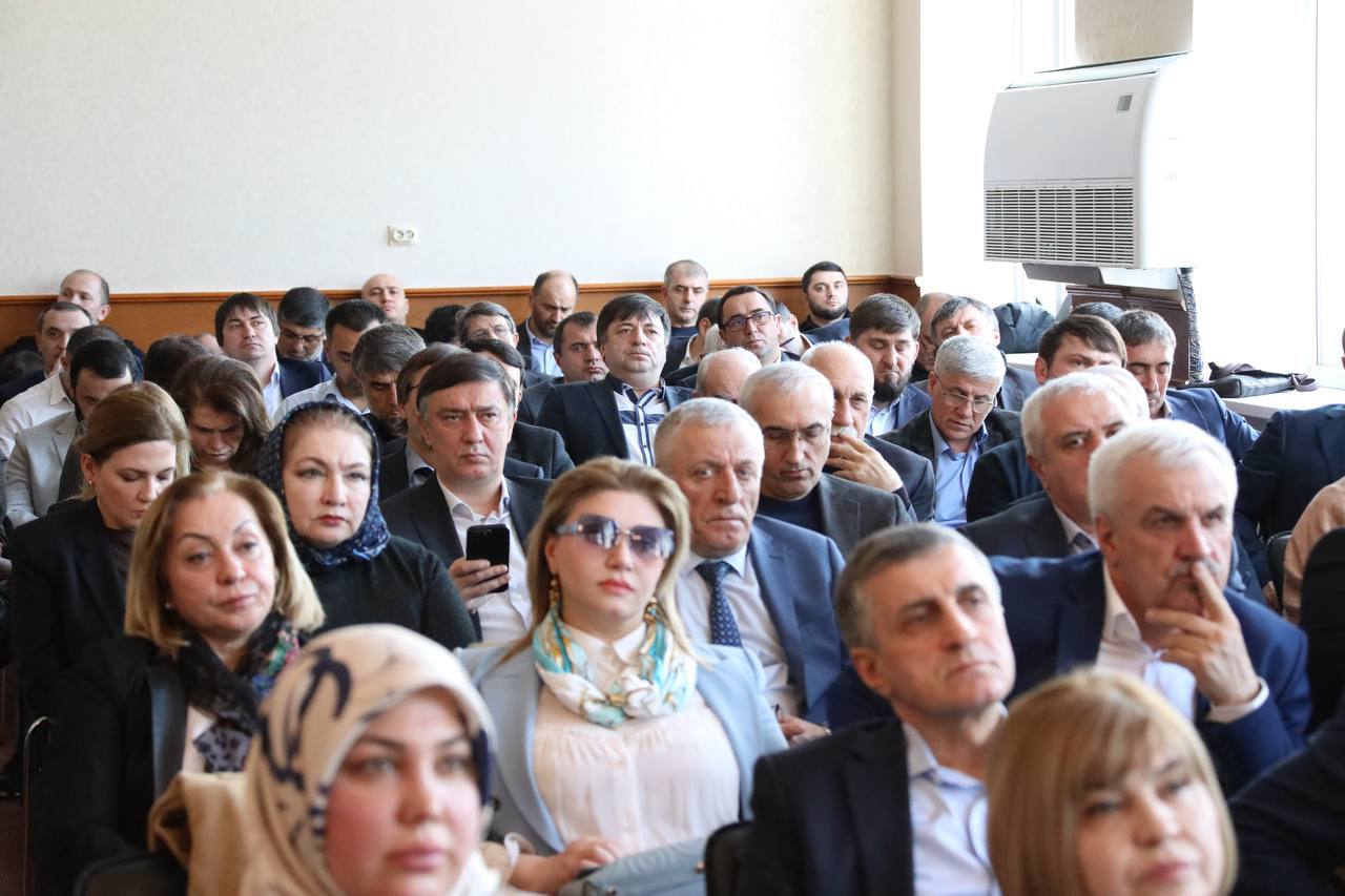 Абдулмуслим Абдулмуслимов принял участие в заседании коллегии Минздрава Дагестана