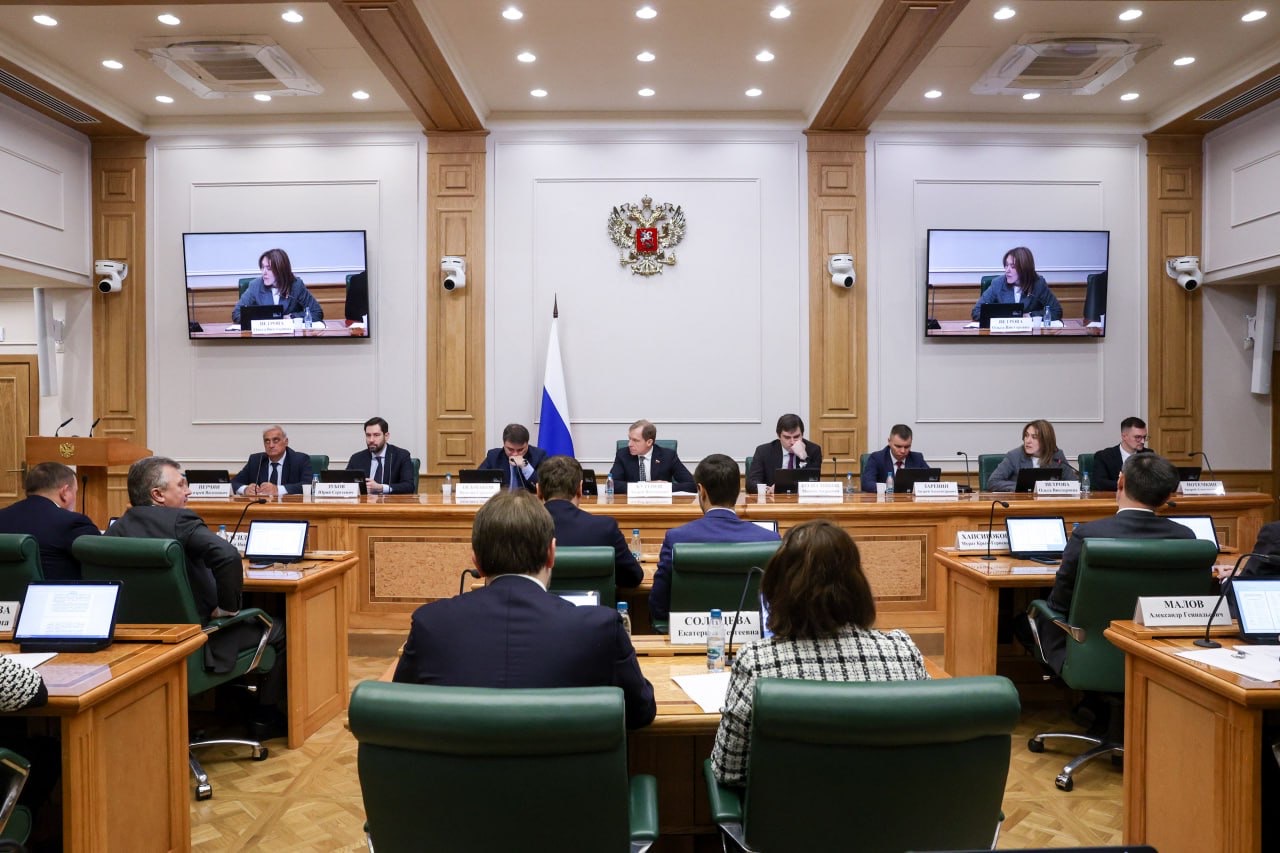 Ризван Газимагомедов принял участие в парламентских слушаниях в Совете Федерации