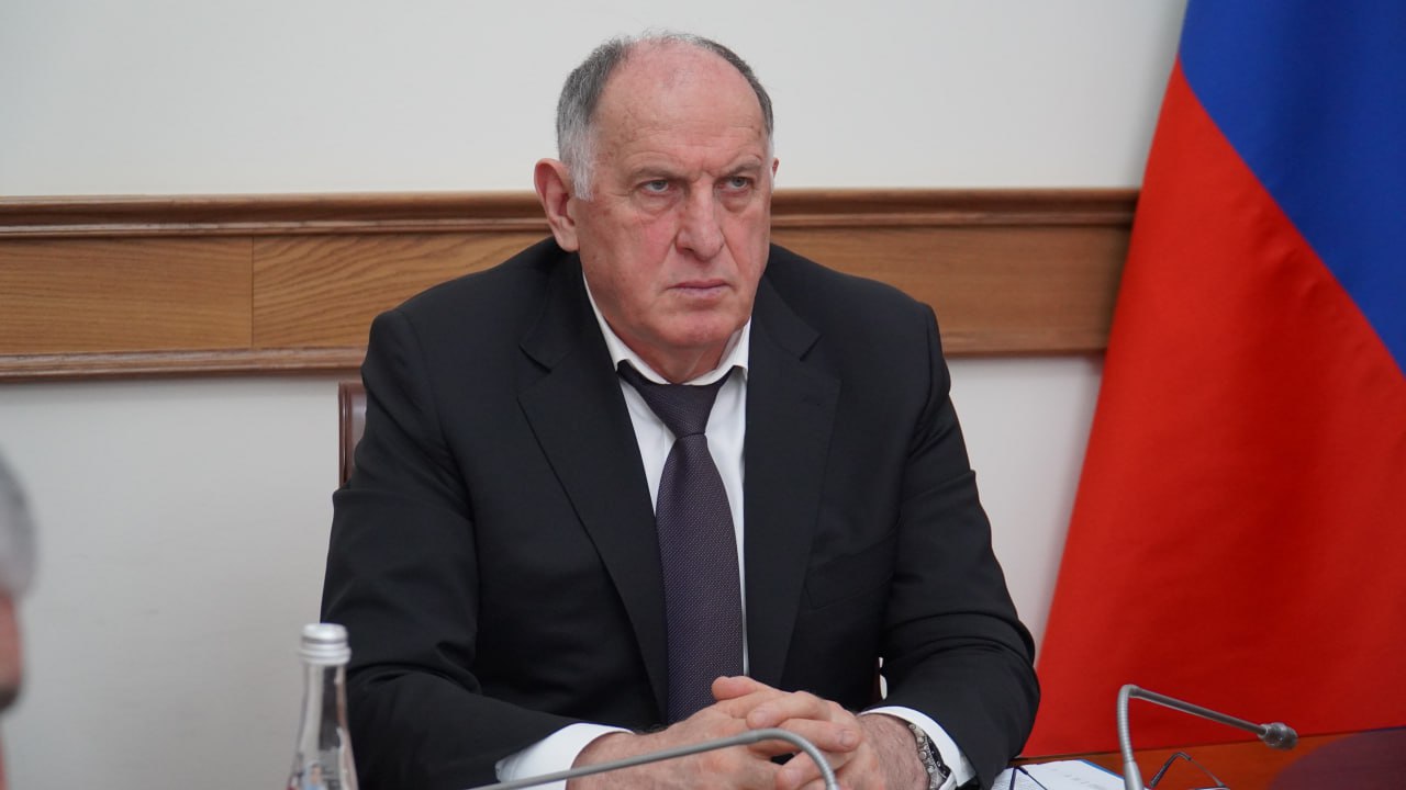 Организацию антикоррупционной деятельности в органах исполнительной власти обсудили в Правительстве Дагестана