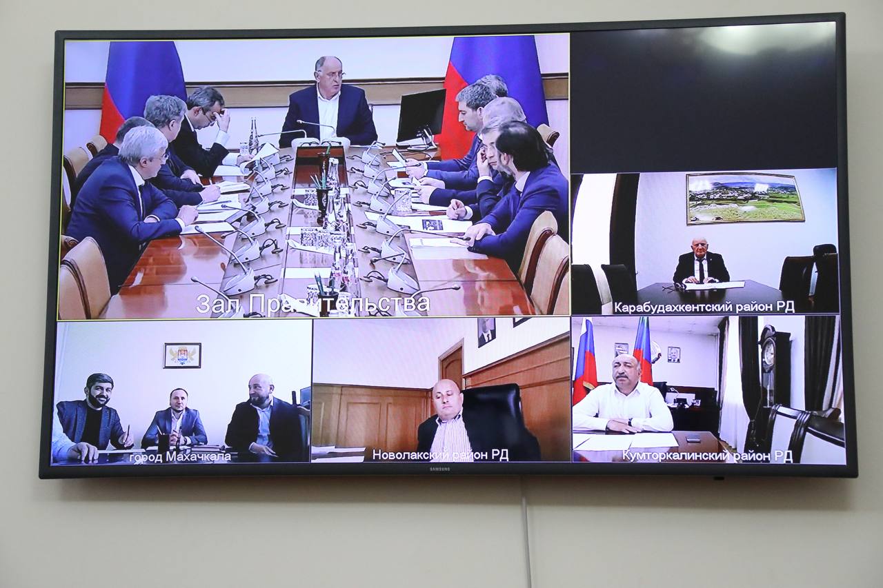 Абдулмуслим Абдулмуслимов провел совещание по вопросам нарушения охранных зон газопровода-отвода к селу Чапаево