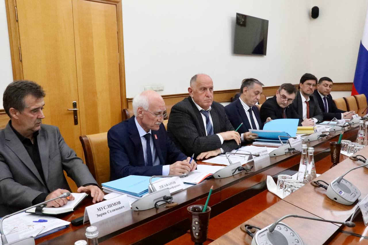 В Правительстве Дагестана прошло совещание под руководством Максима Владимирова
