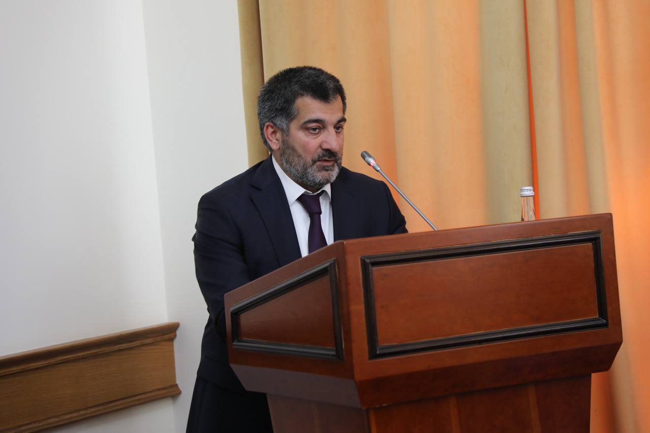 Абдулмуслим Абдулмуслимов поручил усилить контроль за реализацией нацпроектов в Дагестане