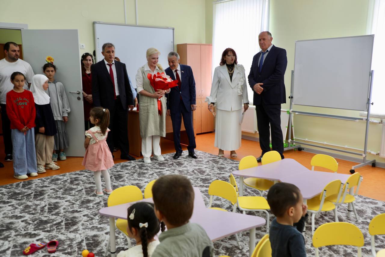 Абдулмуслим Абдулмуслимов открыл новый детский сад в селе Верхний Дженгутай Буйнакского района