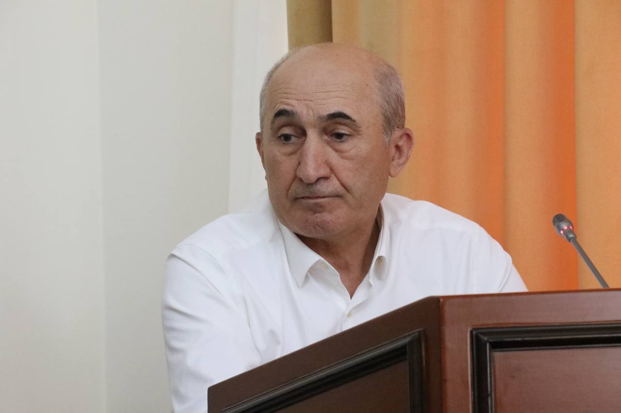Абдулмуслим Абдулмуслимов провел заседание Правительственной комиссии РД по обеспечению БДД
