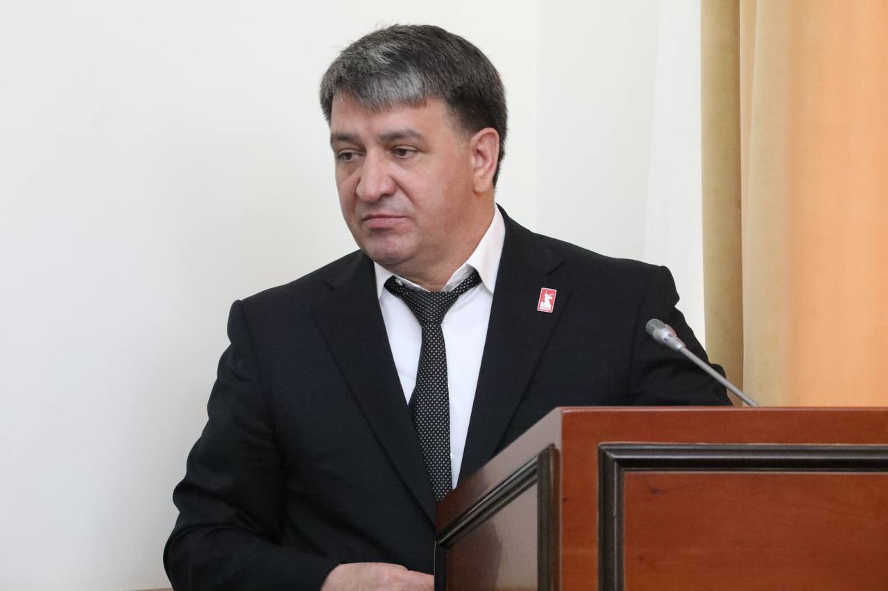 Абдулмуслим Абдулмуслимов провел заседание Правительственной комиссии РД по обеспечению БДД