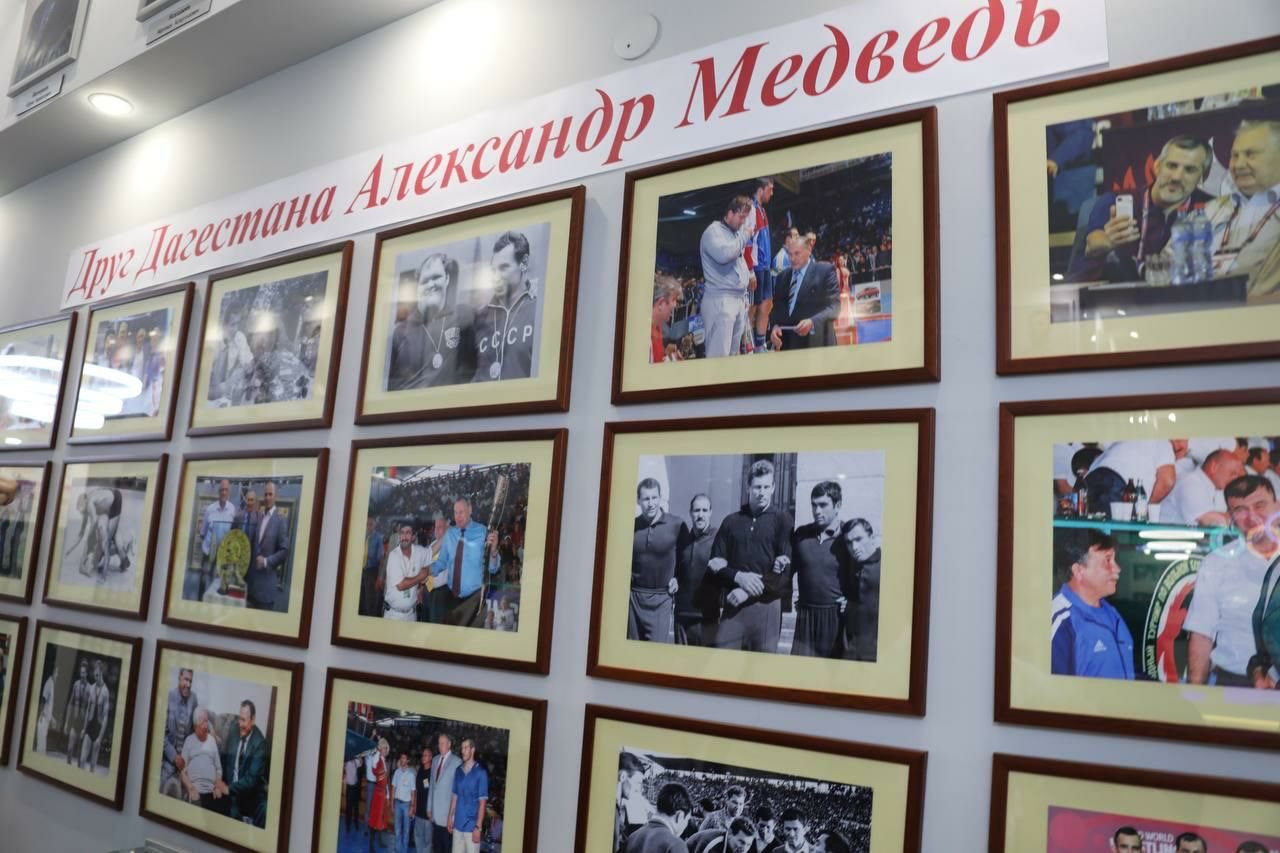 Правительство РД подписало соглашение с федерацией бадминтона России