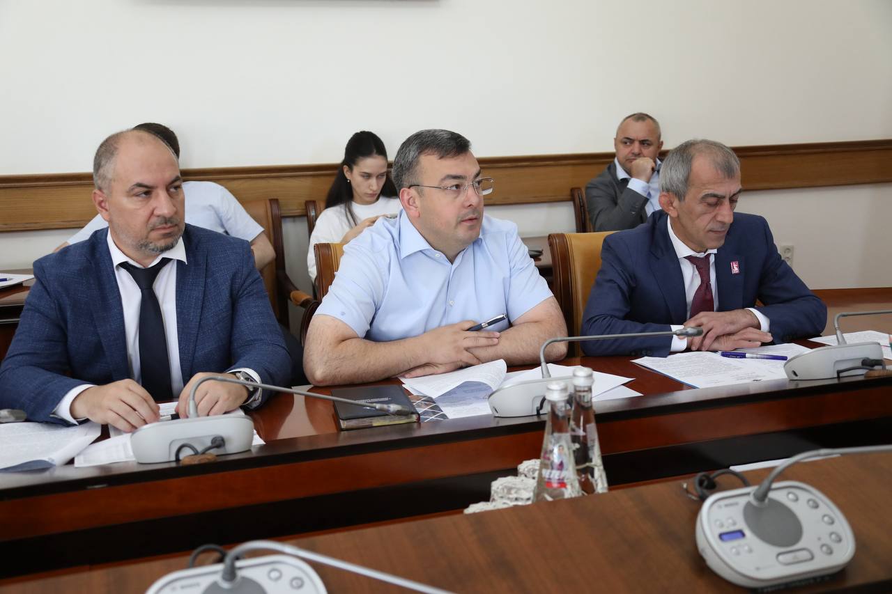 В Дагестане продолжается работа по снижению уровня теневой занятости
