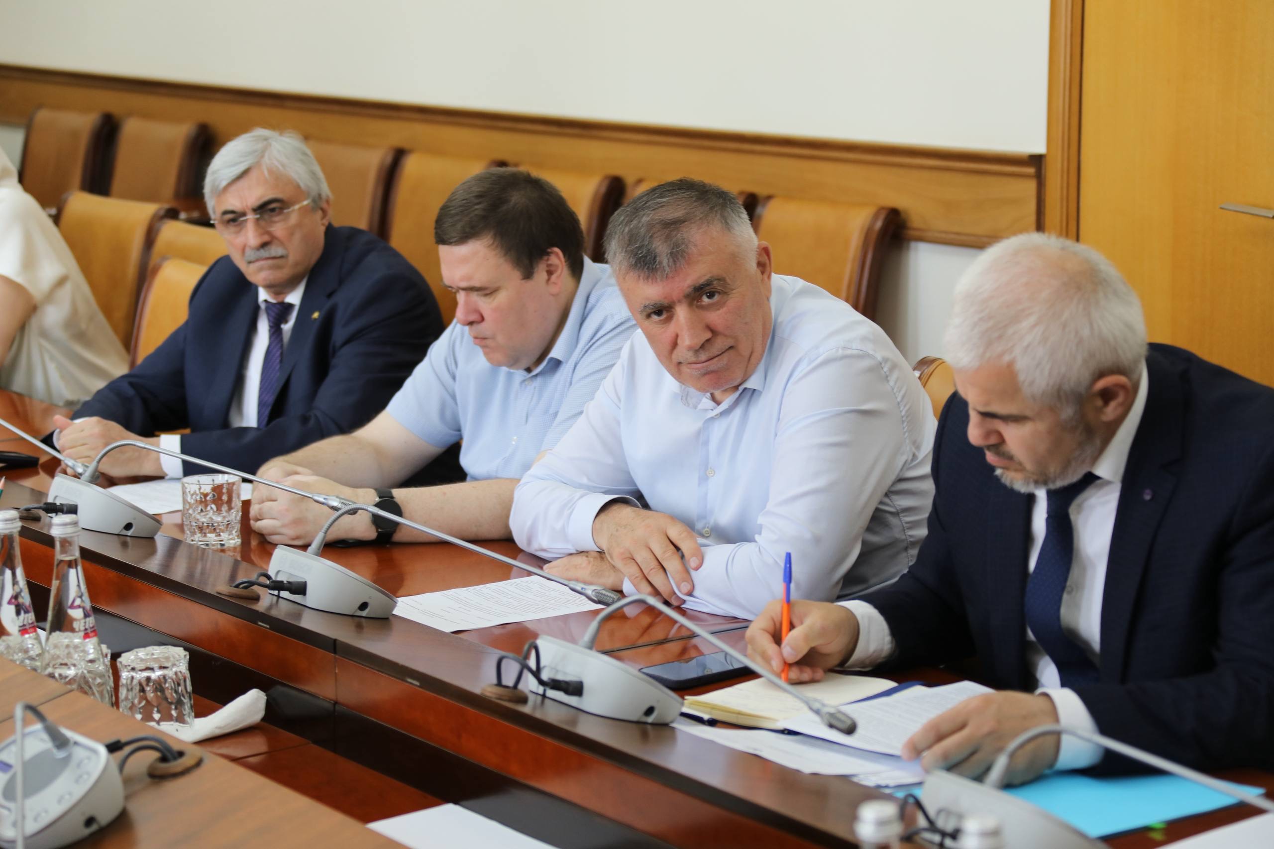 115 специалистам-участникам ключевых проектов в сфере АПК будут оказаны ежемесячные стимулирующие выплаты