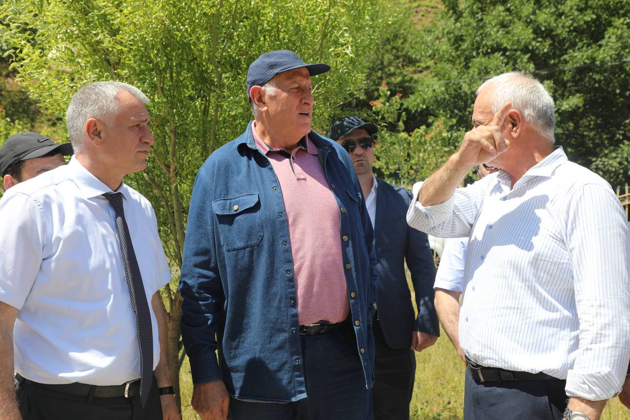 В живописном месте в селе Тлярата завершат благоустройство парковой зоны