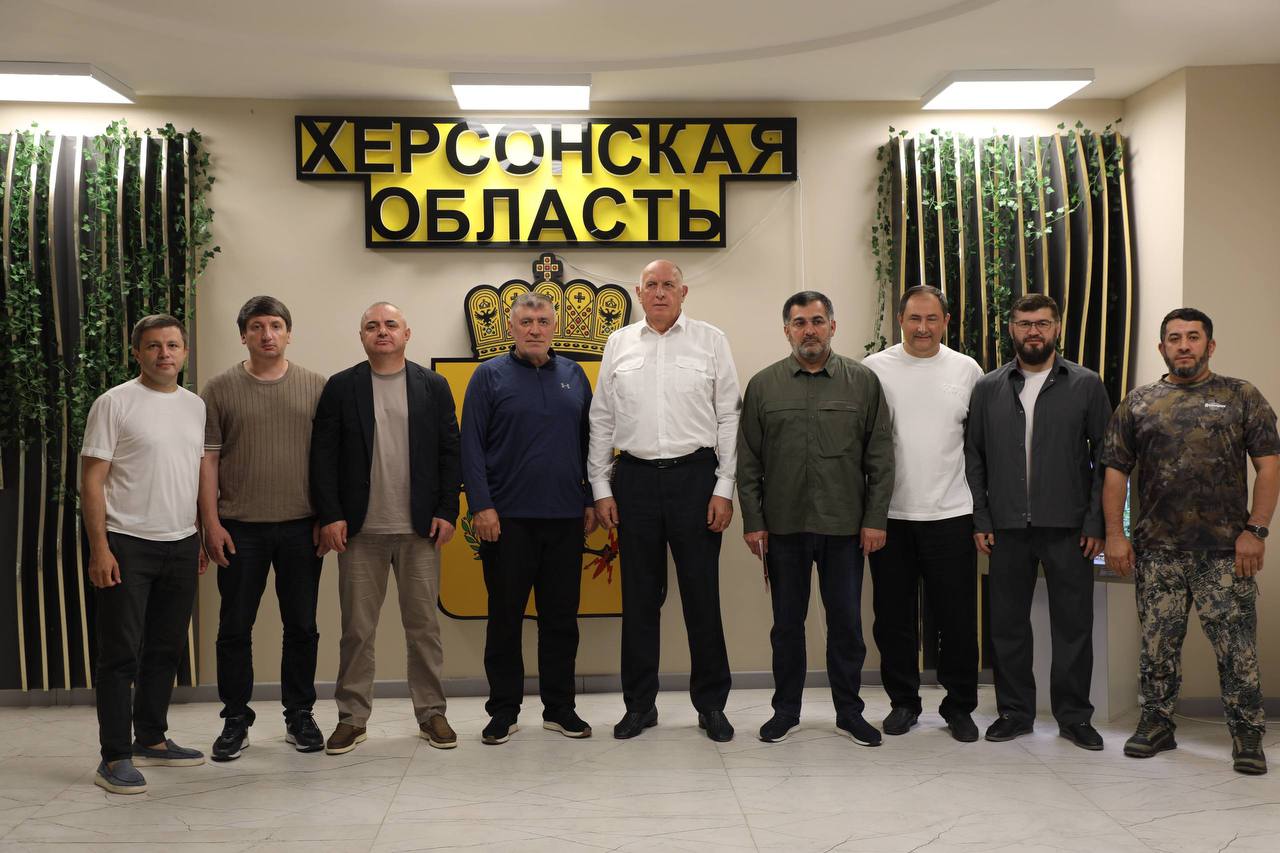 Дагестан передал Херсонской области более 55 тонн керамогранитной плитки для восстановления социальной инфраструктуры