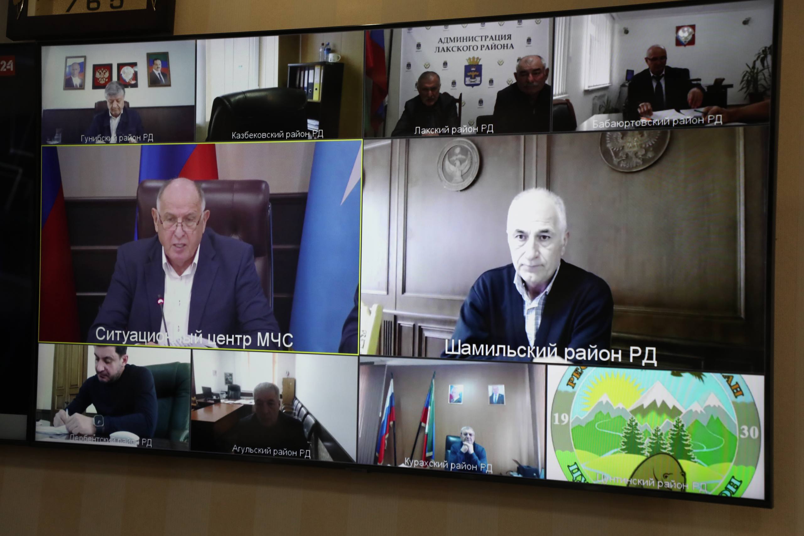 Свыше 120 специалистов и 45 единиц техники системы РСЧС привлечены к работам по устранению последствий ливня в Дагестане