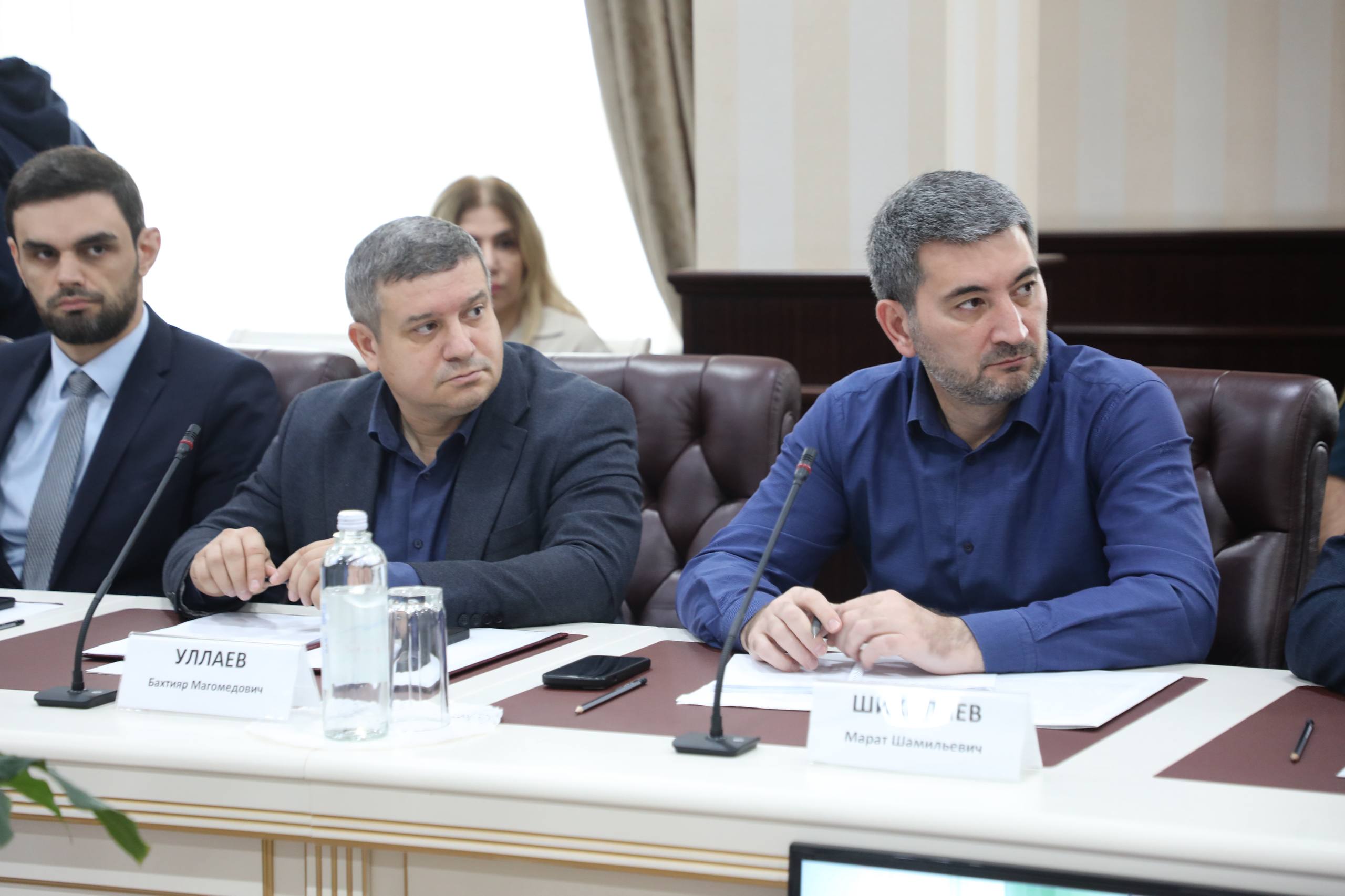 Свыше 120 специалистов и 45 единиц техники системы РСЧС привлечены к работам по устранению последствий ливня в Дагестане