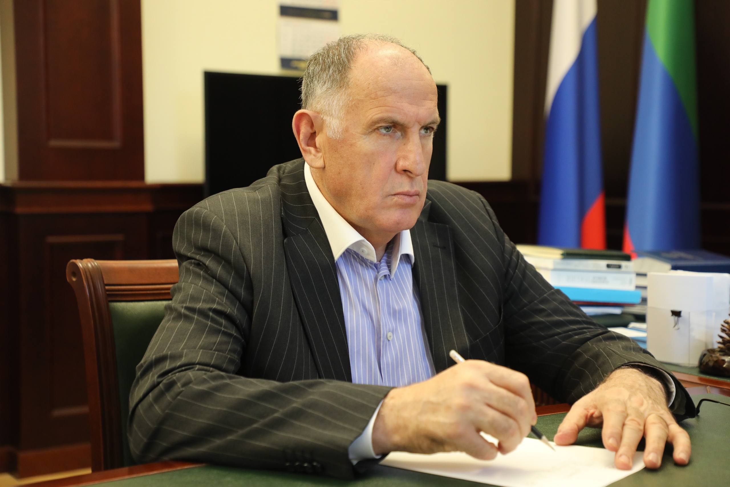 Премьер-министр Дагестана провел рабочую встречу с министром финансов