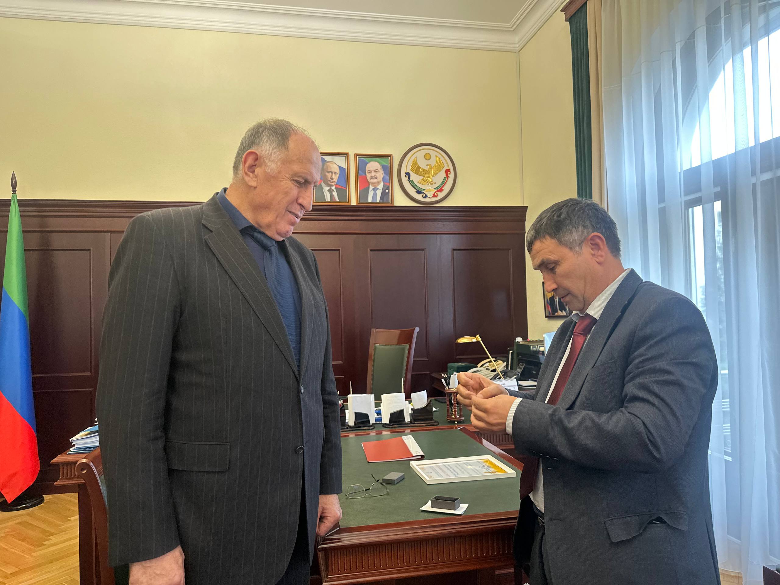 Премьер-министр Дагестана награжден медалью академика Н.И. Вавилова