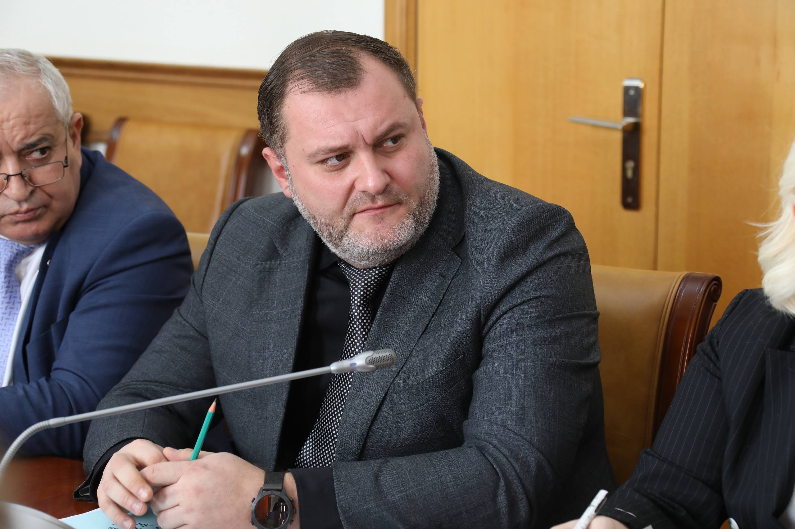 Абдулмуслим Абдулмуслимов провел заседание президиума Совета при Главе РД по стратегическому развитию и проектной деятельности