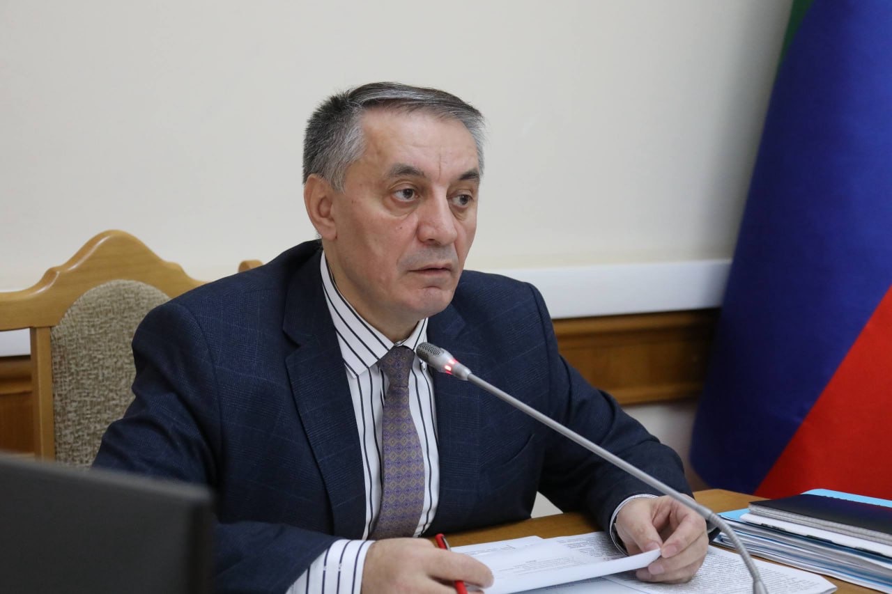 Проведение двухэтапной иммунизации детей против полиомиелита обсудили в Правительстве Дагестана