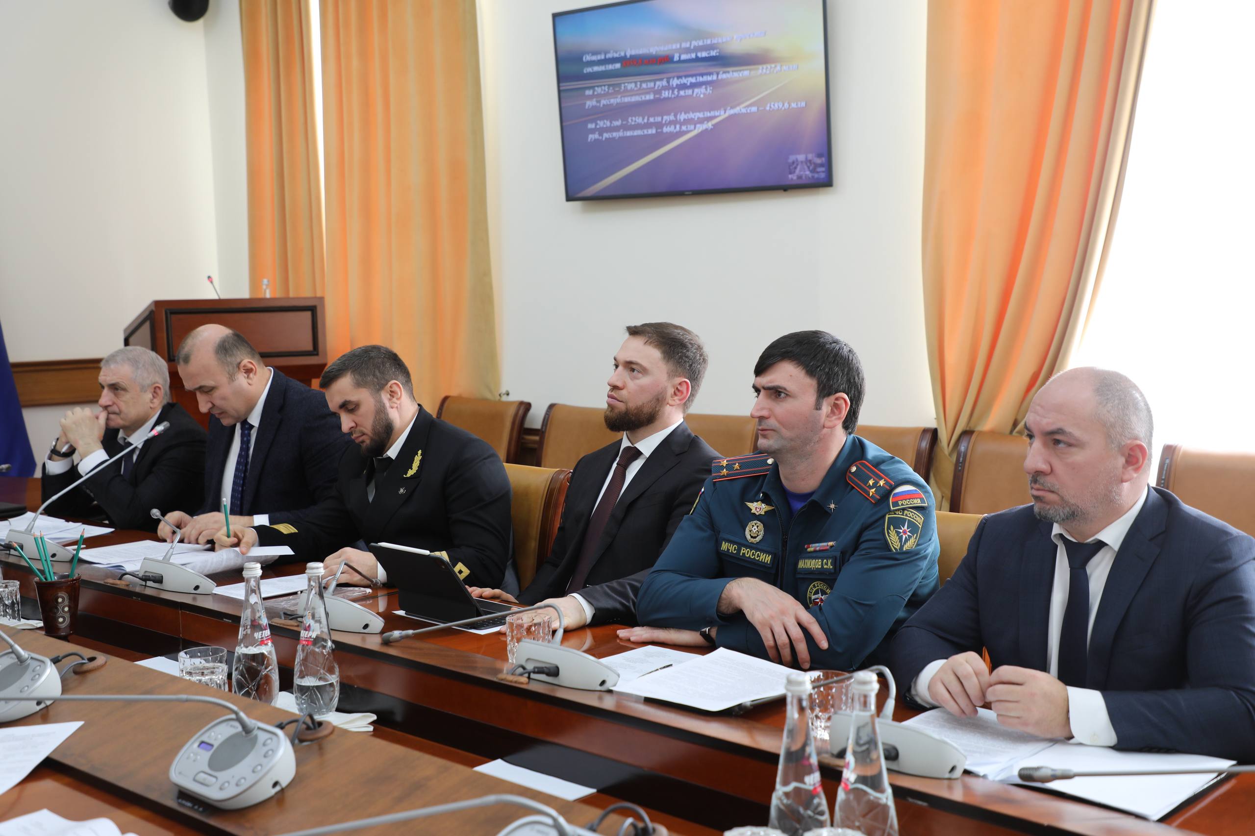 Абдулмуслим Абдулмуслимов провел заседание Совета по морской деятельности