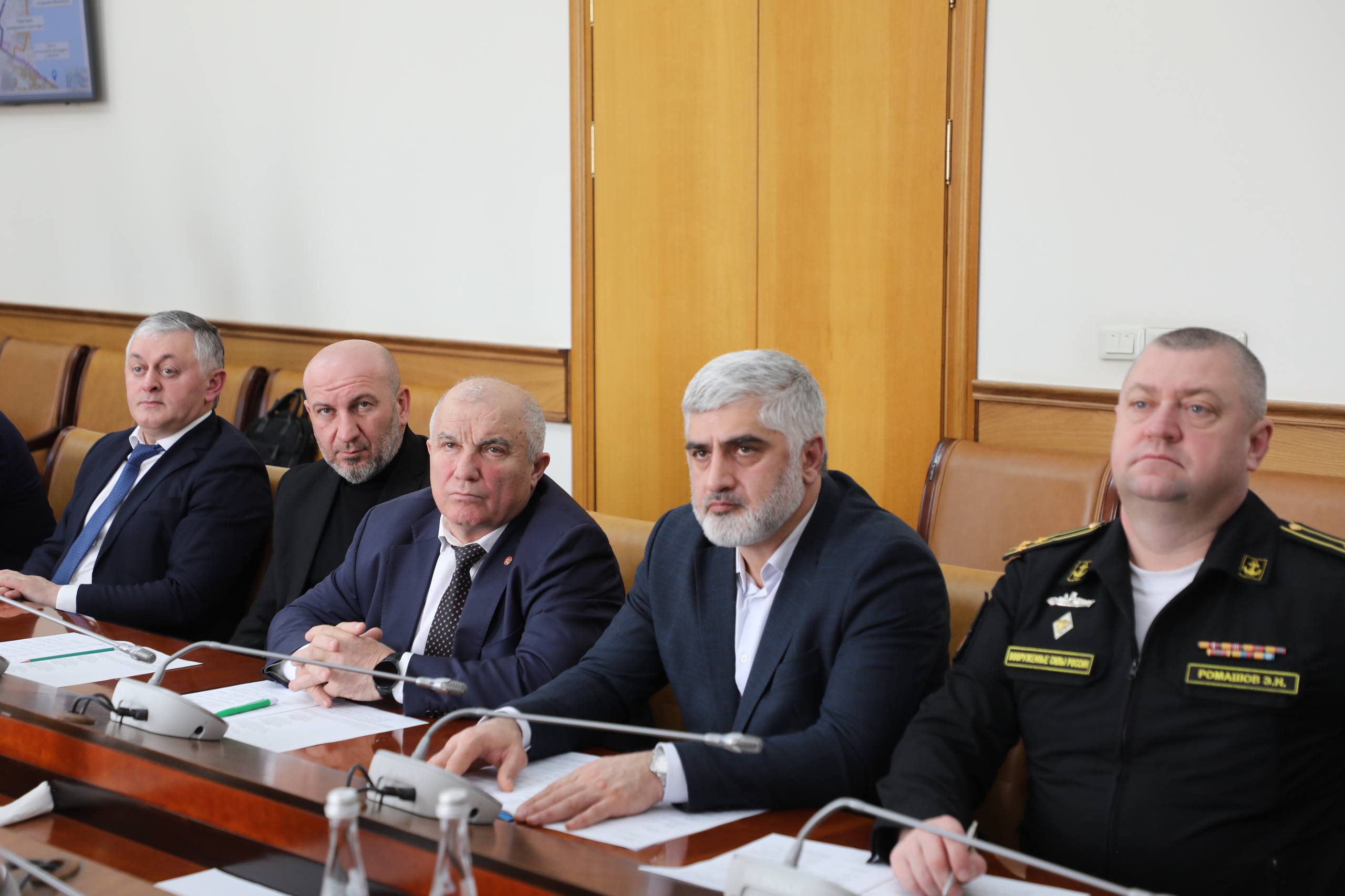 Абдулмуслим Абдулмуслимов провел заседание Совета по морской деятельности