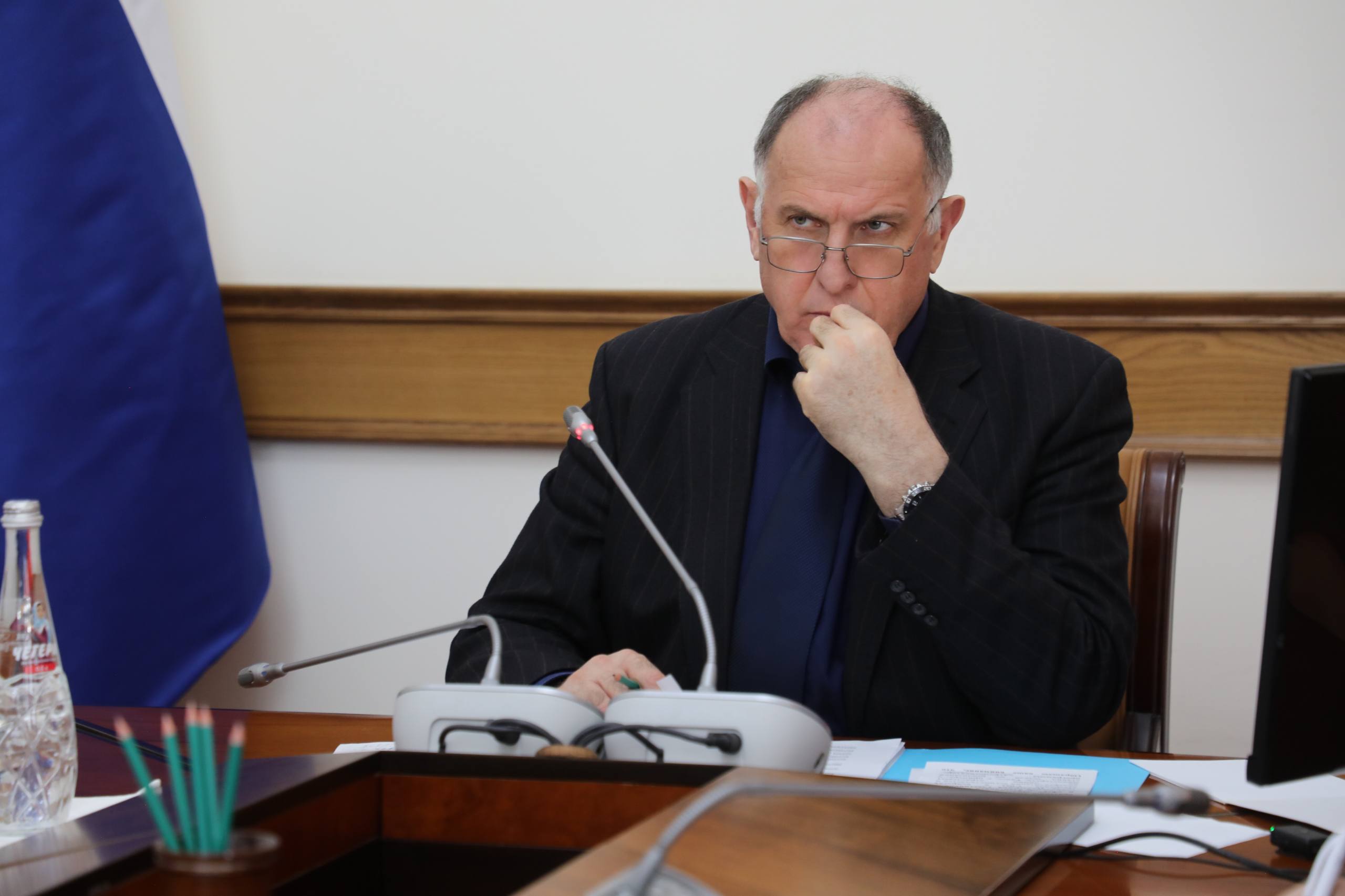 Абдулмуслим Абдулмуслимов провел расширенное совещание по вопросам оказания поддержки участникам СВО