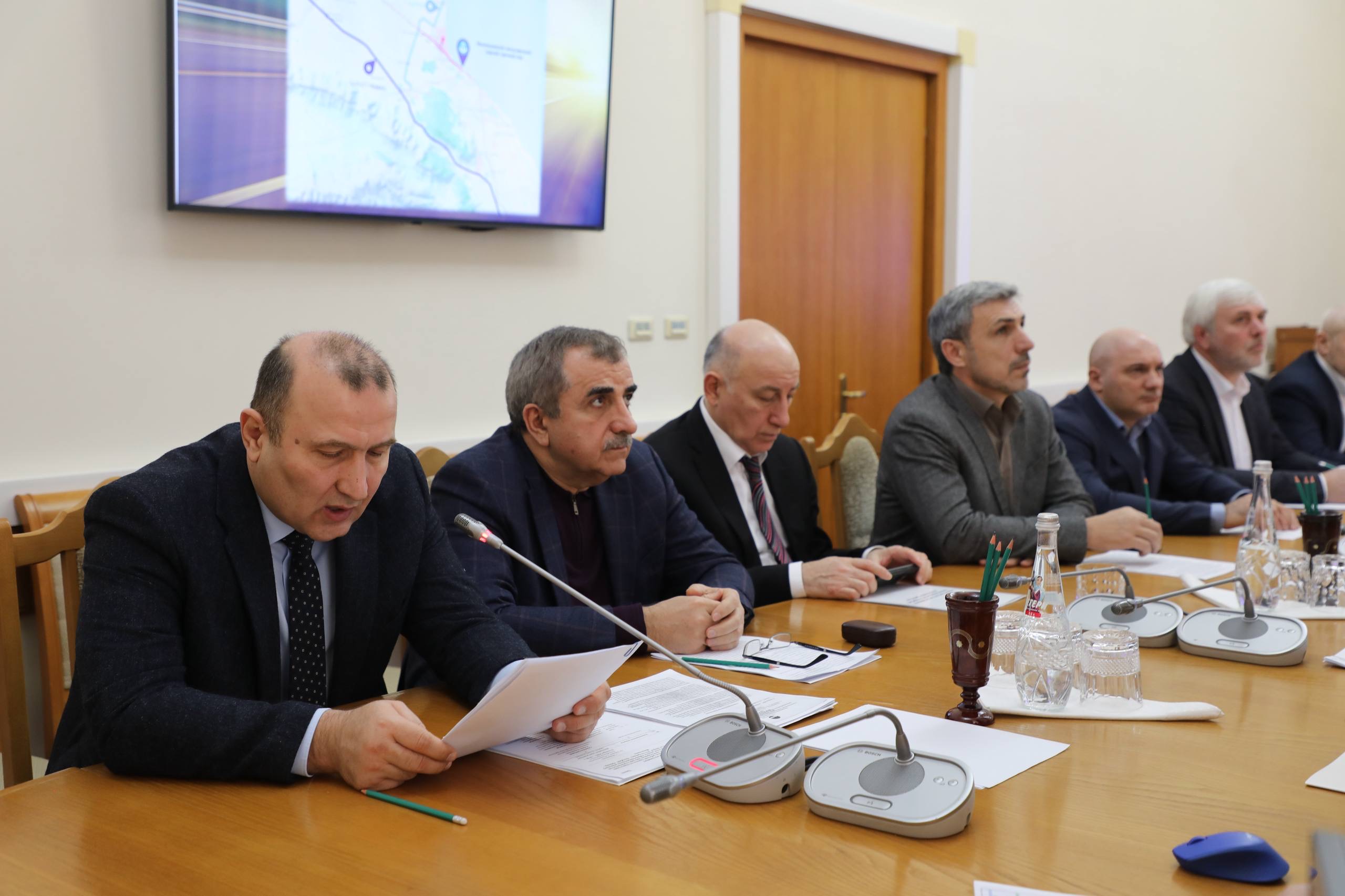 В Дагестане продолжается строительство автодороги к Махачкалинскому морскому торговому порту