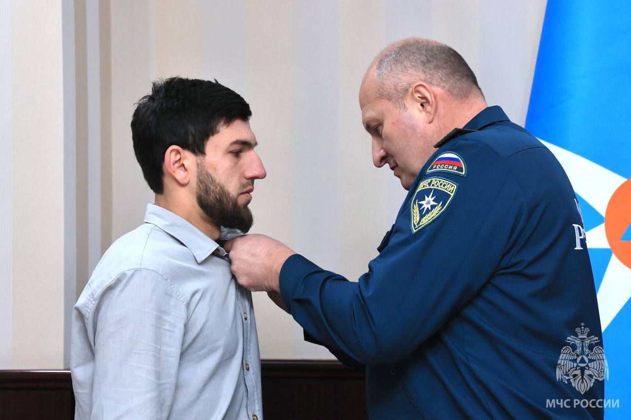 Глава МЧС России Александр Куренков с рабочим визитом посетил Дагестан