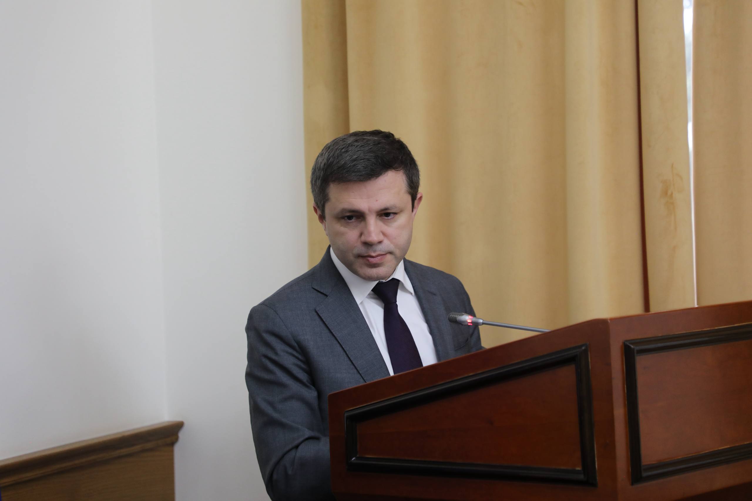 Абдулмуслим Абдулмуслимов провёл совещание по ценовой ситуации на потребительском рынке Дагестана