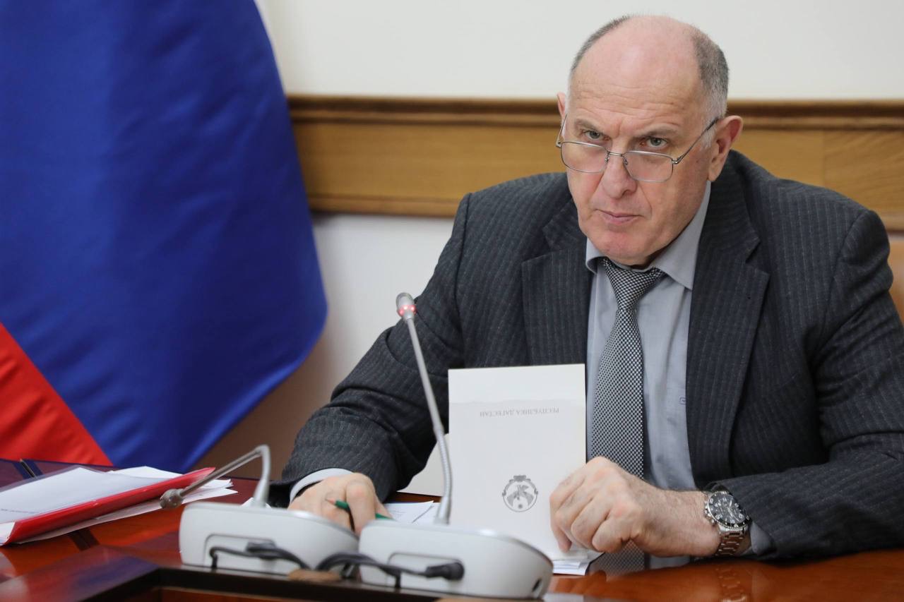 Абдулмуслим Абдулмуслимов провёл совещание по ценовой ситуации на потребительском рынке Дагестана