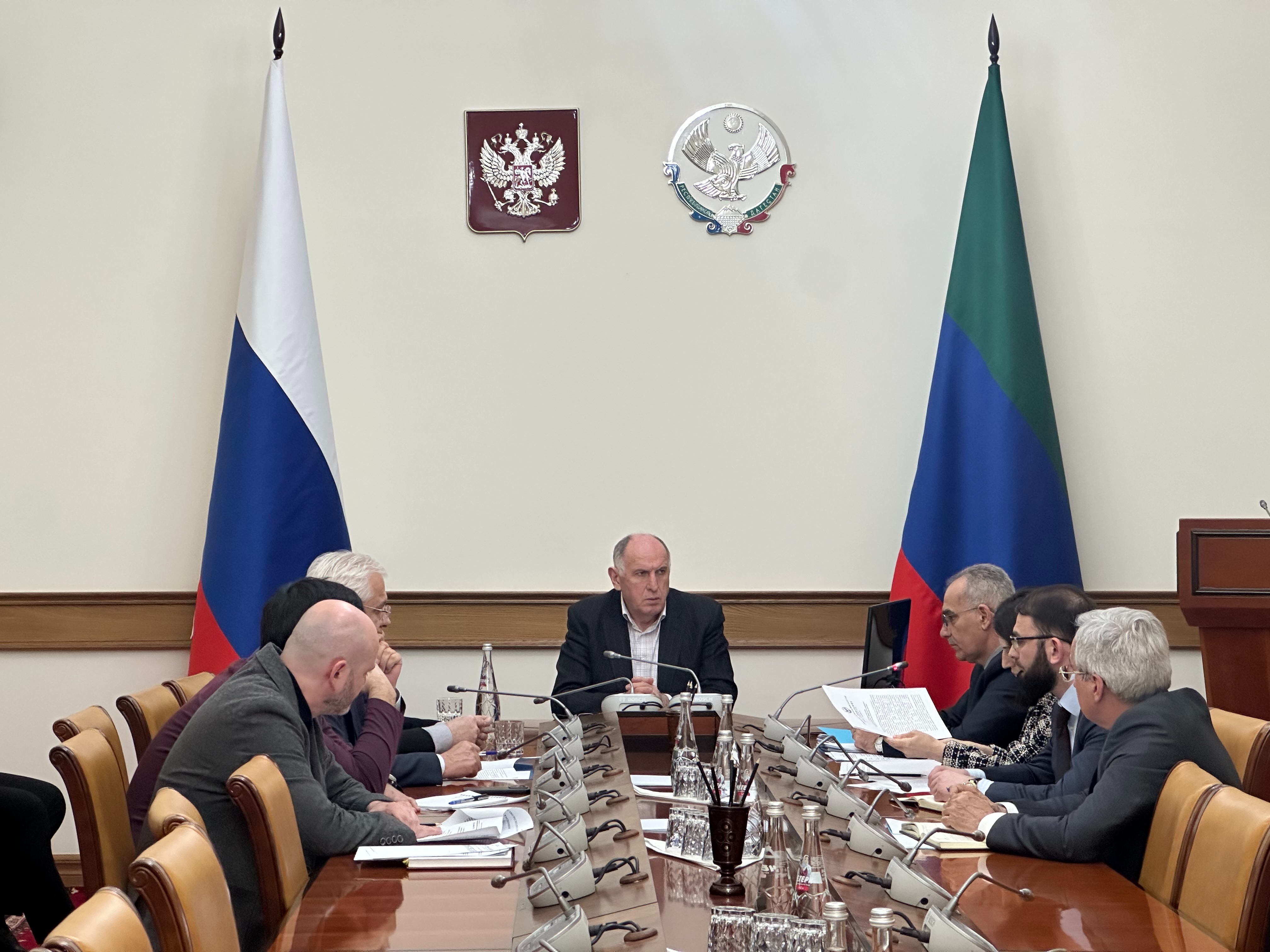 Вопросы эксплуатации гидротехнических сооружений обсудили в Правительстве Дагестана