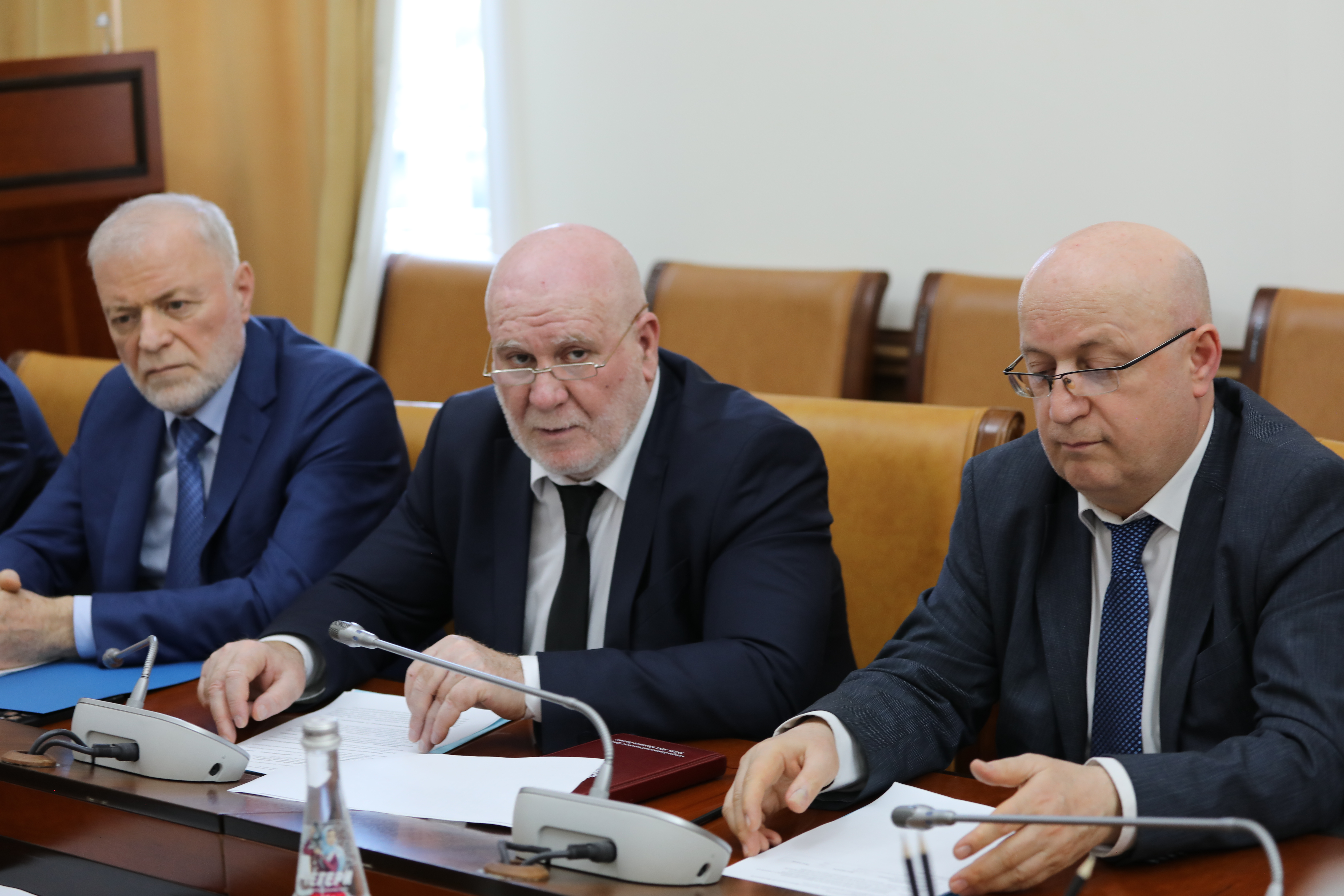 Правительство Дагестана готовит дополнительные меры поддержки пострадавших от паводка граждан
