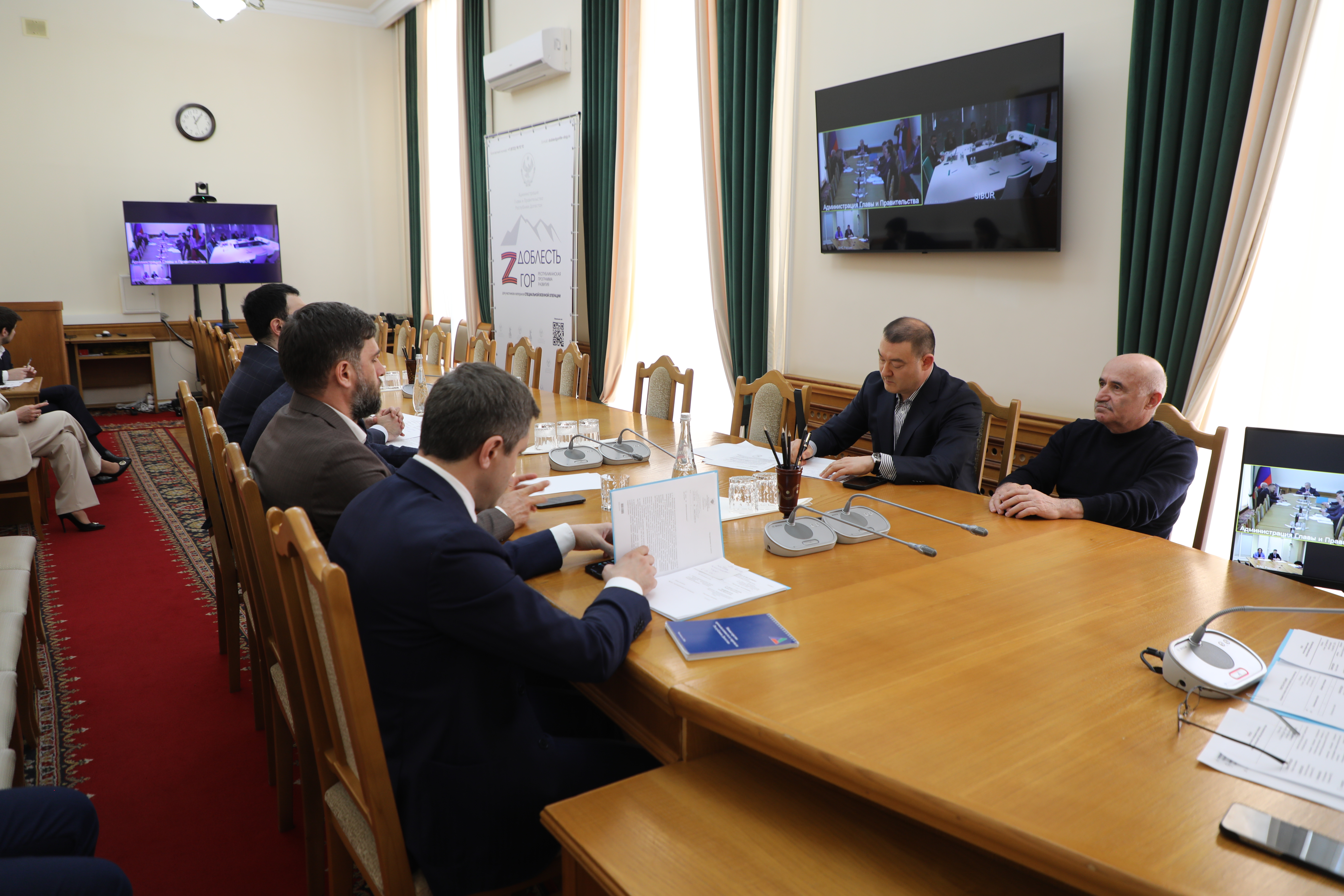 Правительство Дагестана принимает оперативные меры по удерживанию цены на поставку пластиковой тары для предприятий, занимающихся розливом питьевой воды