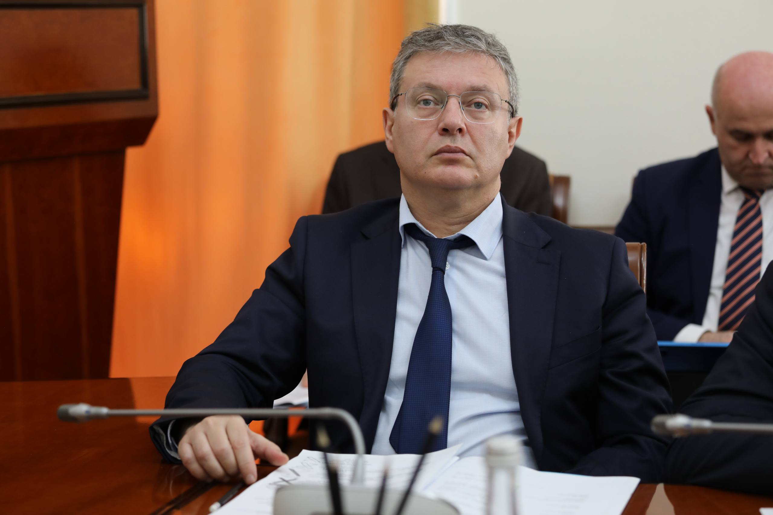 Абдулмуслим Абдулмуслимов поручил провести актуальный анализ ситуации в экономике Дагестана