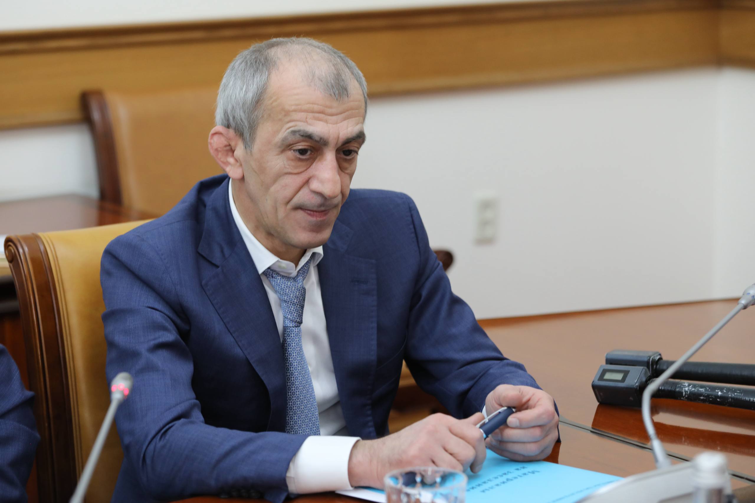 Абдулмуслим Абдулмуслимов поручил провести актуальный анализ ситуации в экономике Дагестана