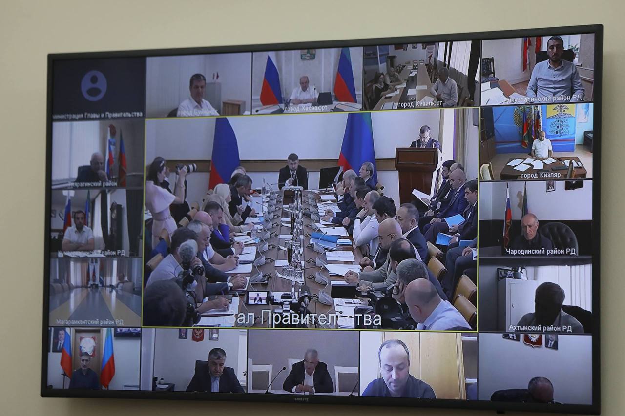 Проблемные вопросы в отрасли здравоохранения обсудили в Правительстве Дагестана