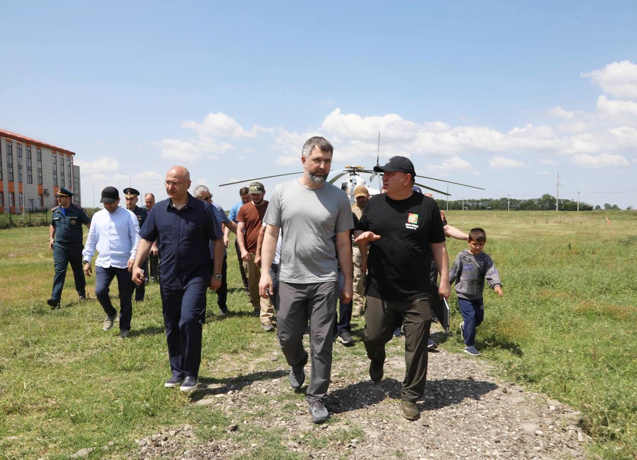 Магомед Рамазанов в Адильотаре осмотрел площадку под строительство новой школы