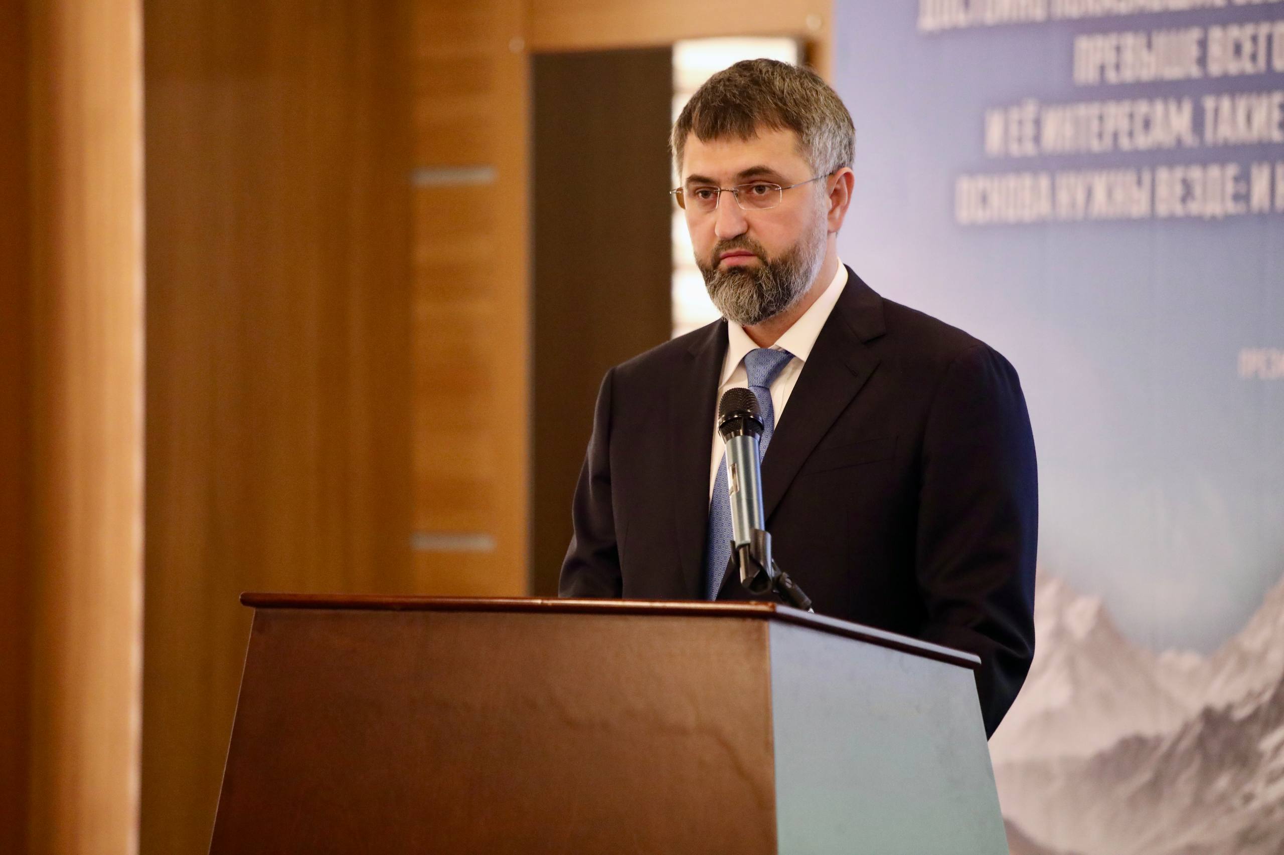 Премьер Дагестана провел открытый диалог с участниками программы «Доблесть гор»