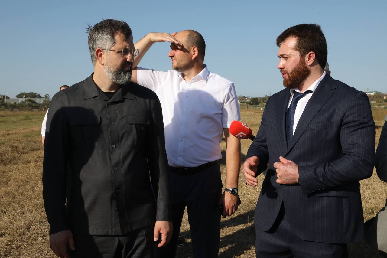 Магомед Рамазанов посетил Кизлярский электромеханический завод