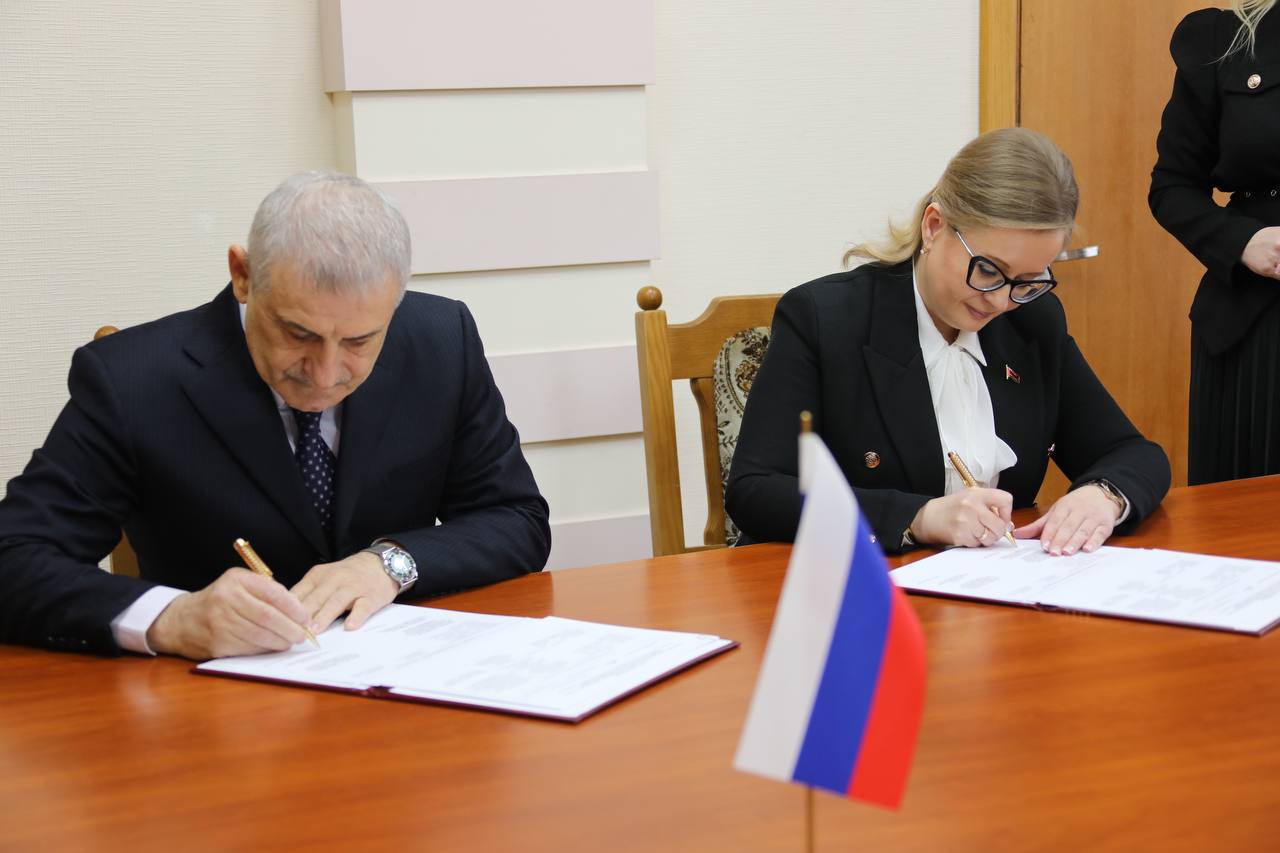 Правительства Дагестана и Беларуси подписали план мероприятий в рамках сотрудничества на 2025-2028 годы