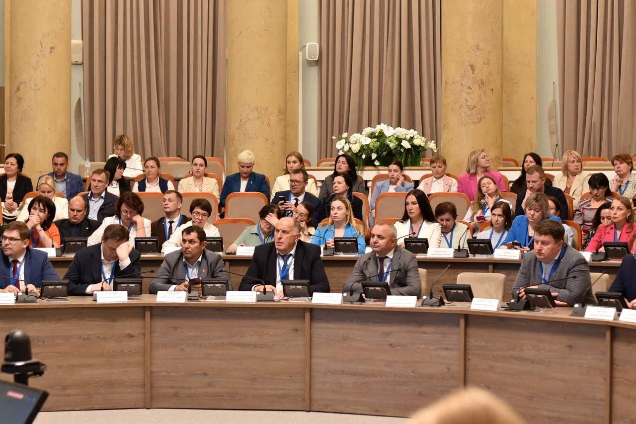 Почти 10 млн рублей направят по нацпроекту на подготовку кадров для ОПК в Дагестане