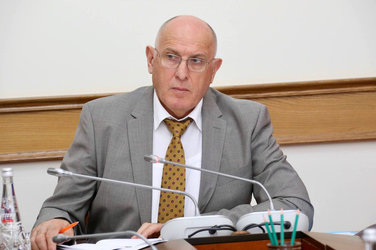 Абдулмуслим Абдулмуслимов поручил усилить позиции Дагестана в Национальном рейтинге состояния инвестклимата