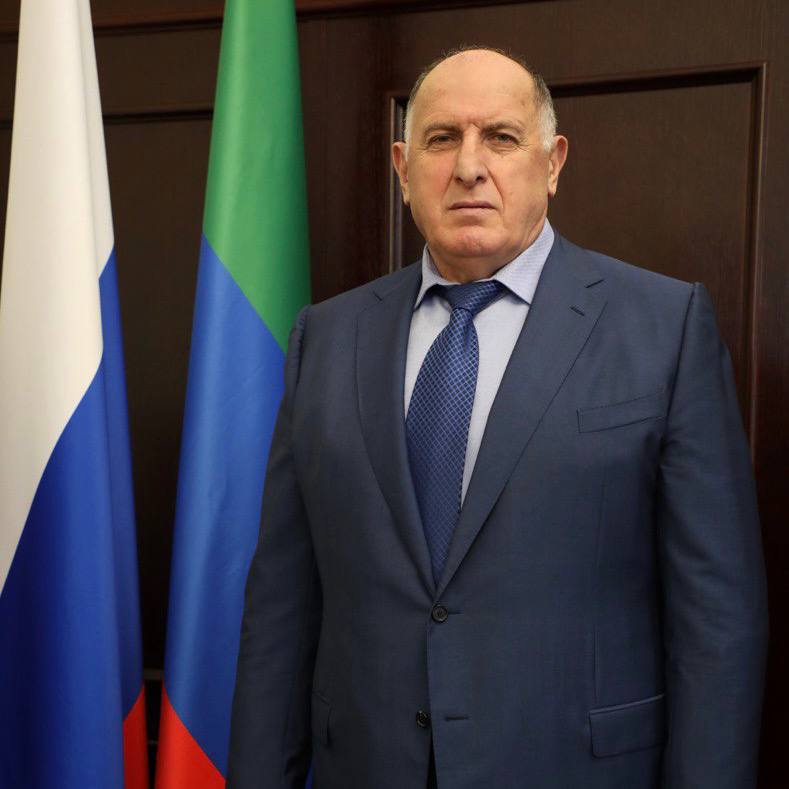 Абдулмуслим Абдулмуслимов поздравил сотрудников противопожарной службы с профессиональным праздником