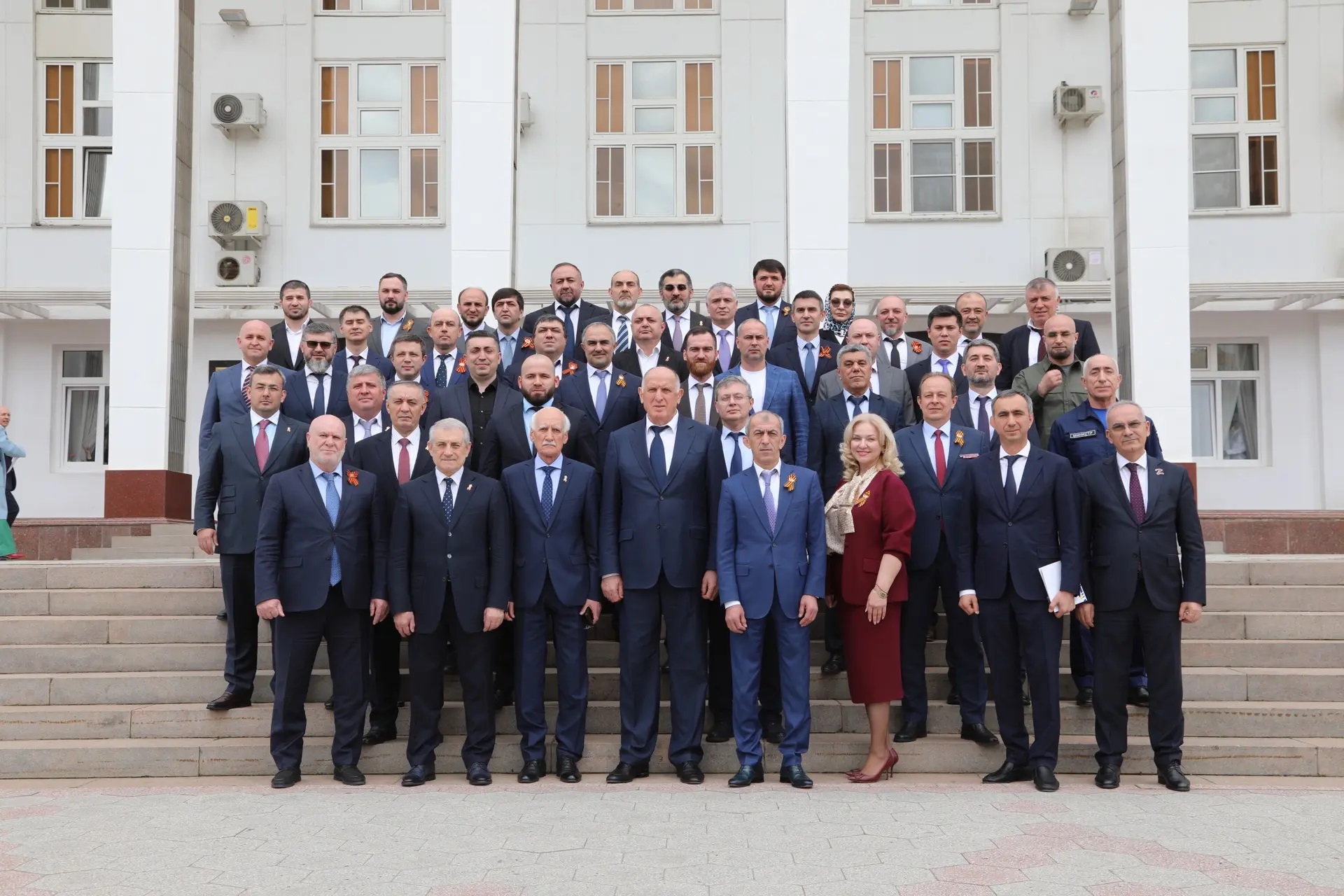 Абдулмуслим Абдулмуслимов попрощался с коллективом Правительства Дагестана