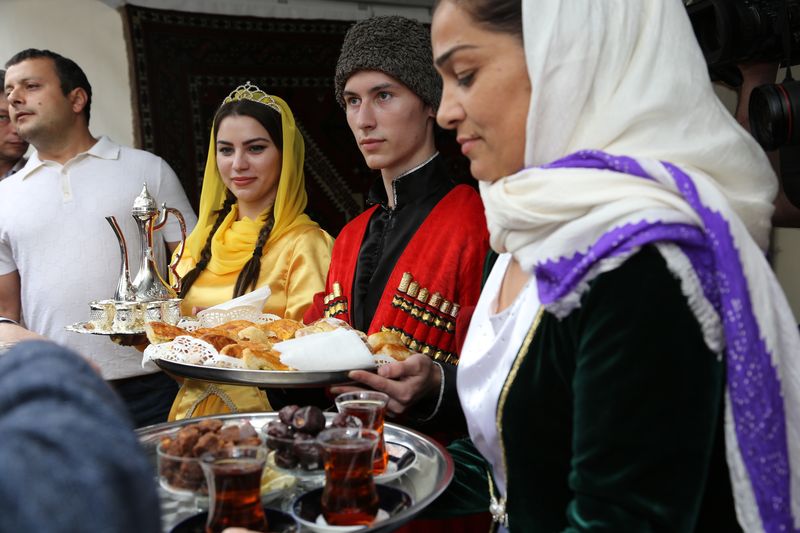 Абдусамад Гамидов осмотрел подворья в рамках VI Международного фестиваля «Цамаури»