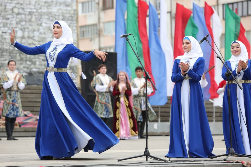 Гала-концерт VI Международного фестиваля традиционной народной культуры «Цамаури» состоялся в Махачкале