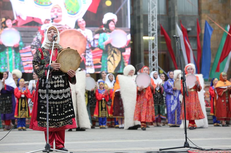 Гала-концерт VI Международного фестиваля традиционной народной культуры «Цамаури» состоялся в Махачкале