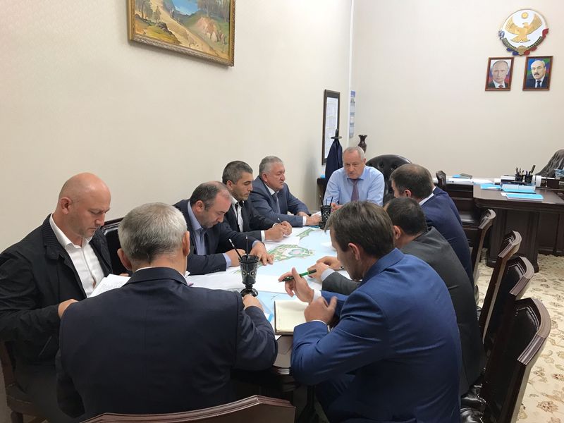 В Правительстве Дагестана обсужден ход реализации проекта «Безопасные и качественные дороги»