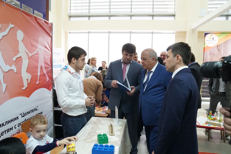 Чемпионат профессионального мастерства для лиц с ограниченными возможностями стартовал в Дагестане