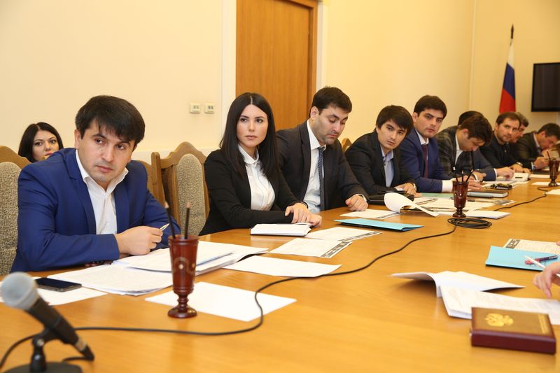В Правительстве РД обсуждены вопросы подготовки к XIX Всемирному фестивалю молодежи